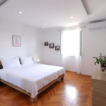 Appartement 3-bedroom Penthouse *