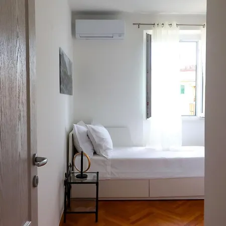 3-bedroom Penthouse Appartement Split