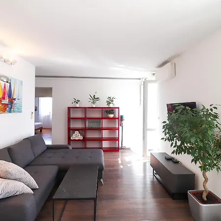 3-bedroom Penthouse Appartement Split